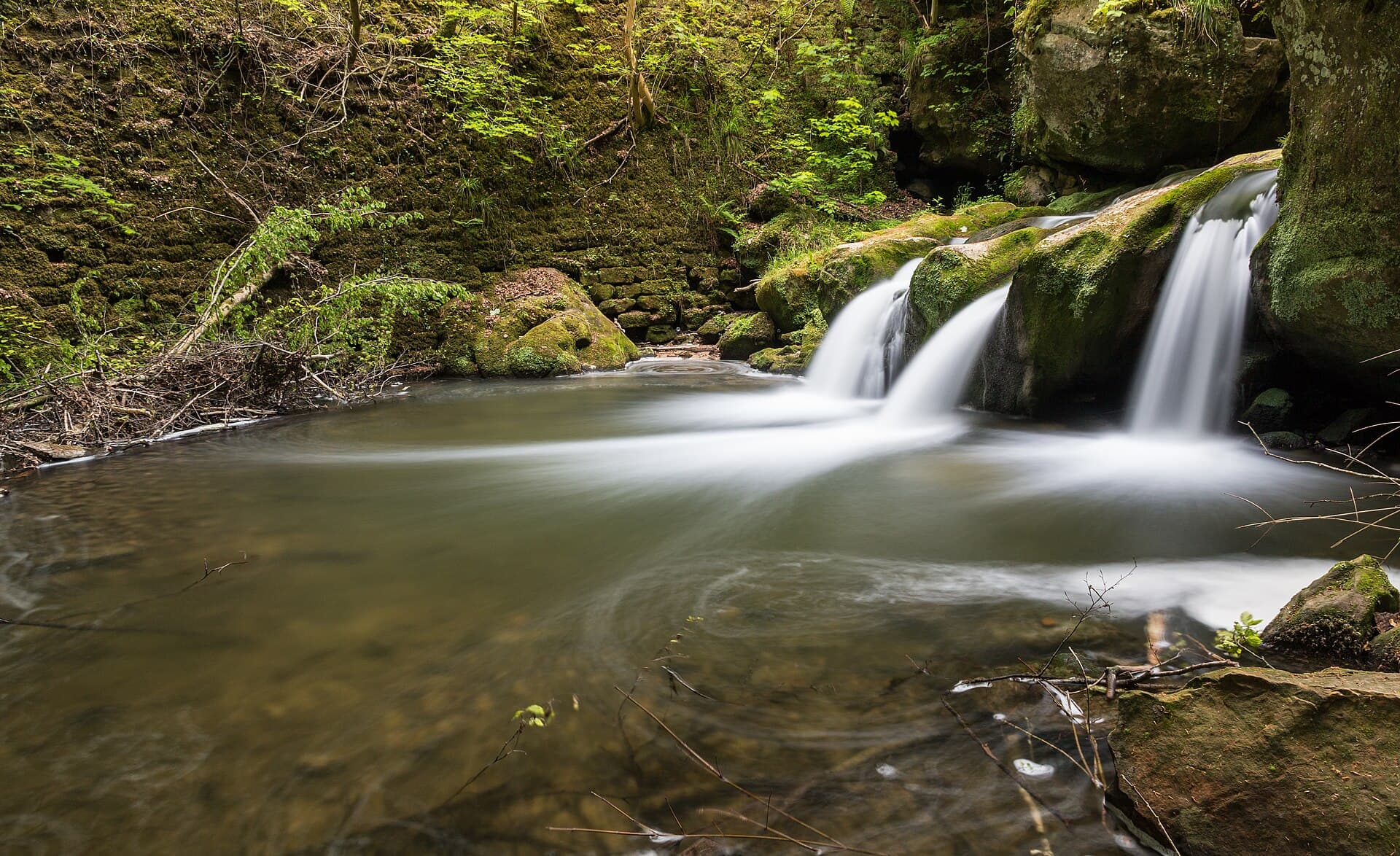 Cascade du Schiessentümpel dans la région du Mullerthal, distincte du circuit B2